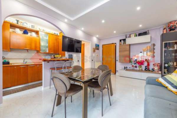 Foto Appartamento - Roma . Rif.: Cod. rif 3284999ARG