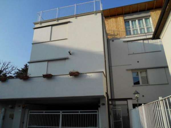 Foto Appartamento - Sesto Calende . Rif.: 550SST