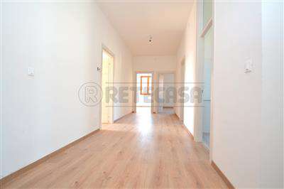 Foto Appartamento - Tricamere+studio a CENTRALE, Valdagno