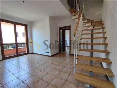 Foto Appartamento - Trilocale a Faloppio