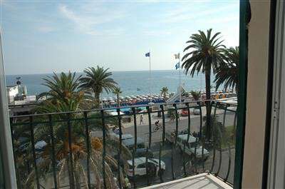 Foto Appartamento - Trilocale a Finale Ligure