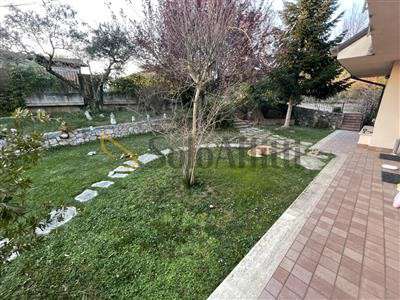 Foto Appartamento - Trilocale a Frosinone