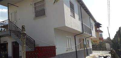 Foto Appartamento - Trilocale a Lamezia Terme