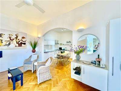 Foto Appartamento - Trilocale a Pietrasanta