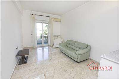 Foto Appartamento - Trilocale a Sestri Ponente, Genova