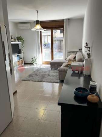 Foto Appartamento - Verona . Rif.: Cod. rif 3239954ARG