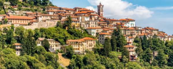 Foto Appartamento 100Mq con garage e doppi servizi