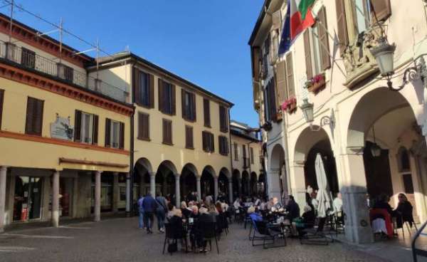 Foto Appartamento 3 locali 65 mq arredato vicino Vigevano