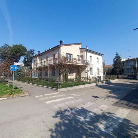 Foto Appartamento 5 locali - Rif. 9995