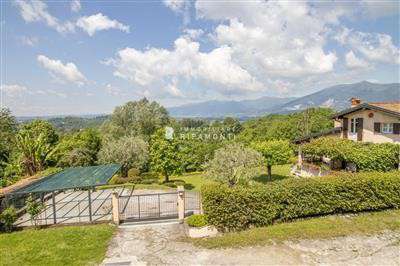 Foto Appartamento a Ello in provincia di Lecco