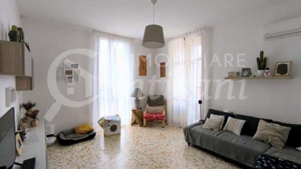 Foto Appartamento a Firenze - Rif. OMS