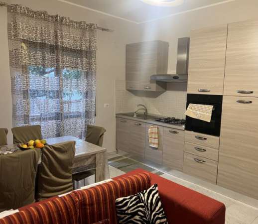 Foto Appartamento ammobiliato
