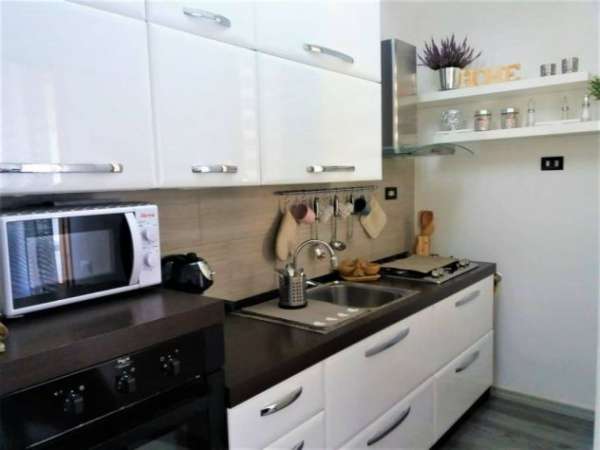 Foto Appartamento bilocale con balcone