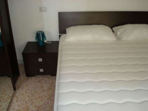 Foto Appartamento bilocale zona Politeama