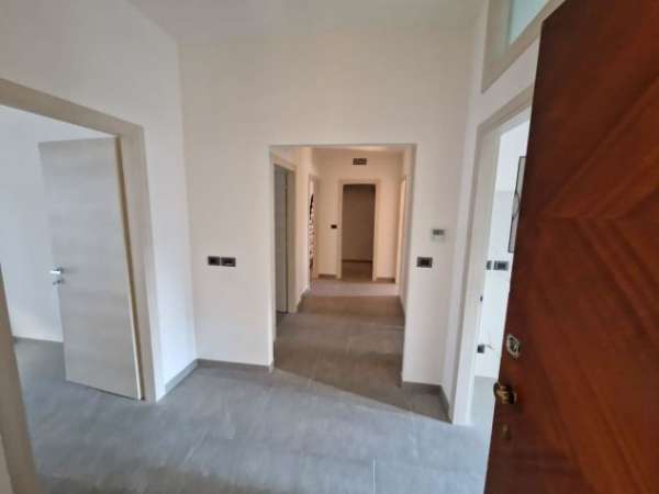 Foto APPARTAMENTO COMPLETAMENTE RISTRUTTURATO E FULL OPTIONALS AFFITTA CAMERE