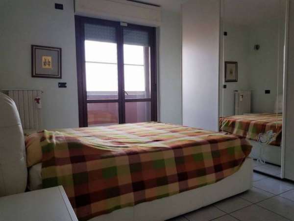 Foto Appartamento con box auto