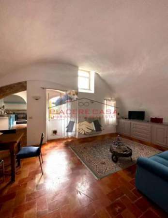 Foto Appartamento con giardino in locazione nel centro storico di Orvieto DISPONIBILE SOLO per 4 mesi  DA 1 GIUGNO A OTTOBRE 2024. Utenze incluse.