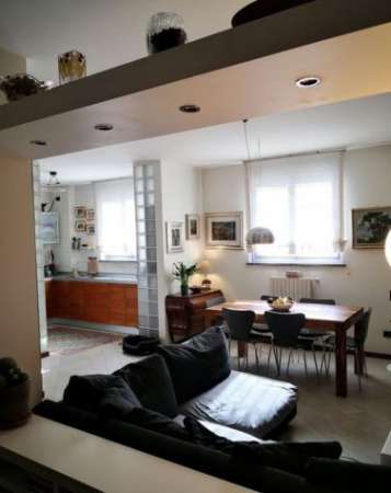 Foto Appartamento con terrazzo