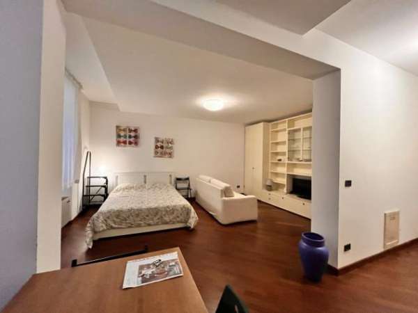 Foto APPARTAMENTO di 1 vani e di 50 mq (BOLOGNA - bologna) rif. RENO