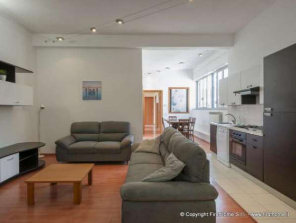 Foto Appartamento di 10 m con 1 locale in affitto a Milano