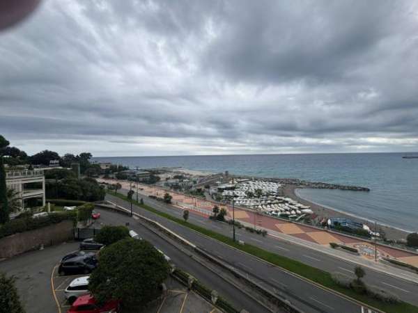 Foto APPARTAMENTO di 10 vani e di 240 mq (GENOVA - Albaro) rif. Italia