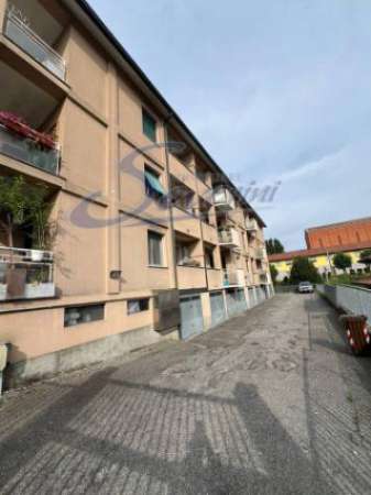 Foto Appartamento di 100 m con 3 locali in affitto a Como