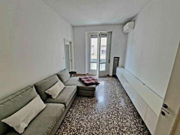 Foto Appartamento di 100 m con 5 locali in affitto a Mantova