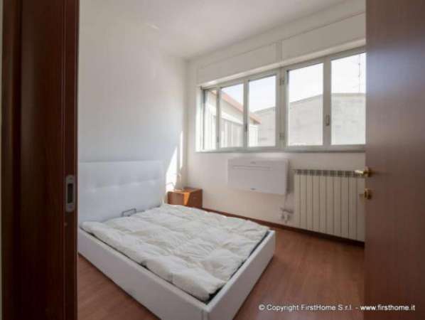 Foto Appartamento di 11 m con 1 locale in affitto a Milano