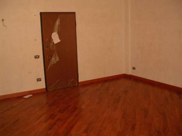 Foto Appartamento di 110 m con 3 locali e box auto doppio in affitto a Gallarate