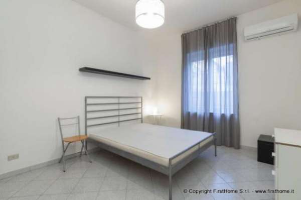Foto Appartamento di 16 m con 4 locali in affitto a Milano