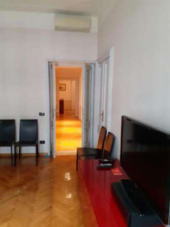 Foto Appartamento di 165 m con 4 locali in affitto a Bologna