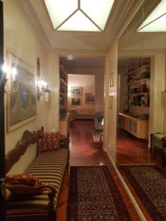 Foto Appartamento di 180 m con 5 locali e box auto doppio in affitto a Bologna
