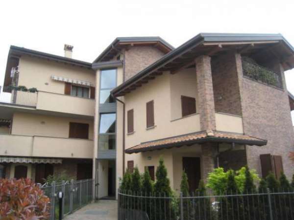 Foto Appartamento di 2 locali a Mirabello di Cantu'
