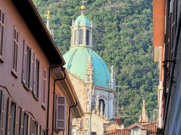 Foto APPARTAMENTO di 2 vani e di 55 mq (COMO) rif. A01038