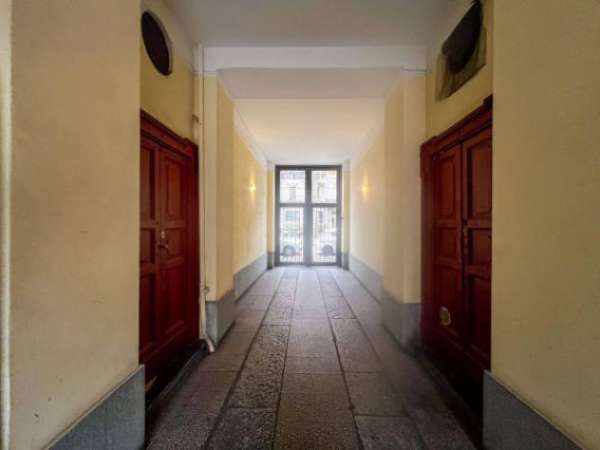 Foto Appartamento di 25 m con 1 locale in affitto a Milano