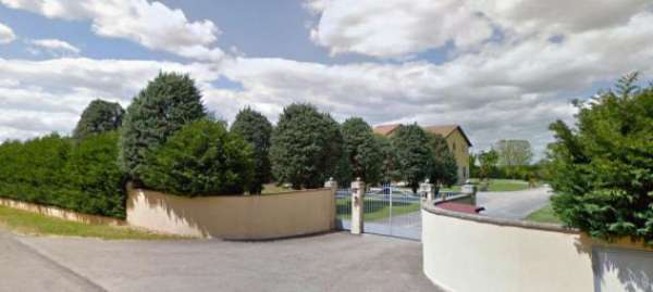 Foto Appartamento di 283 m con pi� di 5 locali in affitto a Ozzano dell'Emilia