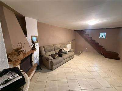 Foto Appartamento di 3 locali in Affitto