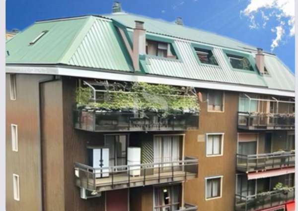 Foto APPARTAMENTO di 3 vani e di 120 mq (MILANO) rif. HOME 3591