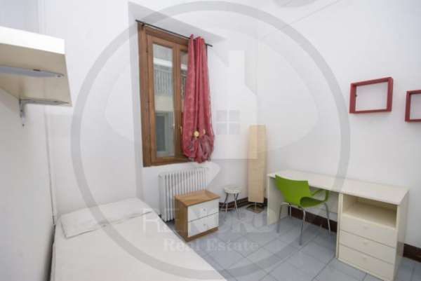 Foto APPARTAMENTO di 3 vani e di 65 mq (PAVIA - Pavia) rif. PVDS9295_1