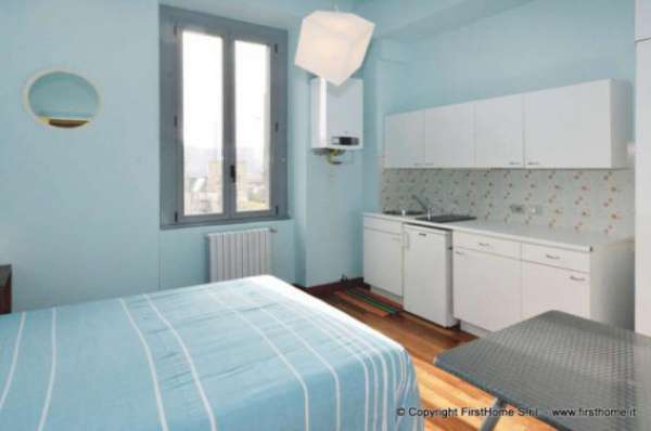 Foto Appartamento di 30 m con 1 locale in affitto a Milano