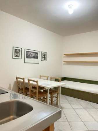 Foto Appartamento di 35 m con 1 locale in affitto a Brescia