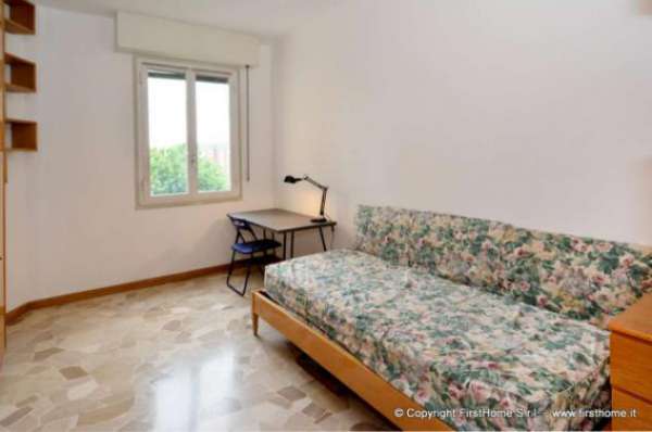 Foto Appartamento di 35 m con 1 locale in affitto a Milano