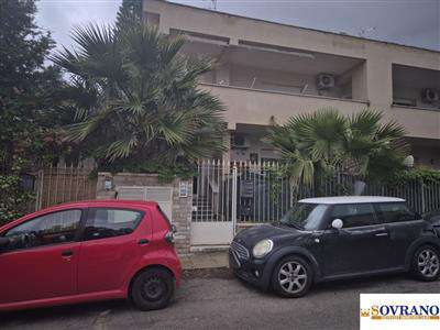 Foto Appartamento di 4 locali in Affitto