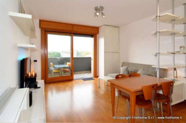 Foto Appartamento di 40 m con 1 locale in affitto a Milano