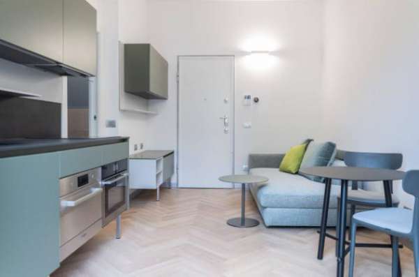 Foto Appartamento di 44 m con 2 locali in affitto a Milano