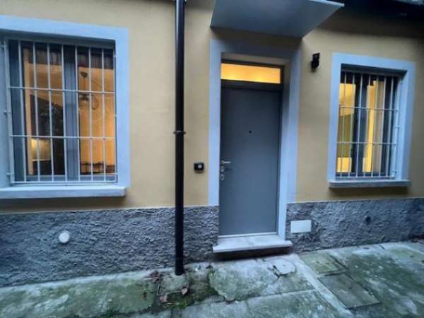 Foto Appartamento di 45 m con 2 locali in affitto a Como