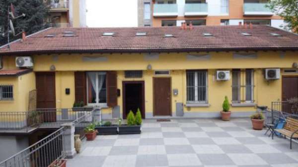 Foto Appartamento di 45 m con 2 locali in affitto a Milano