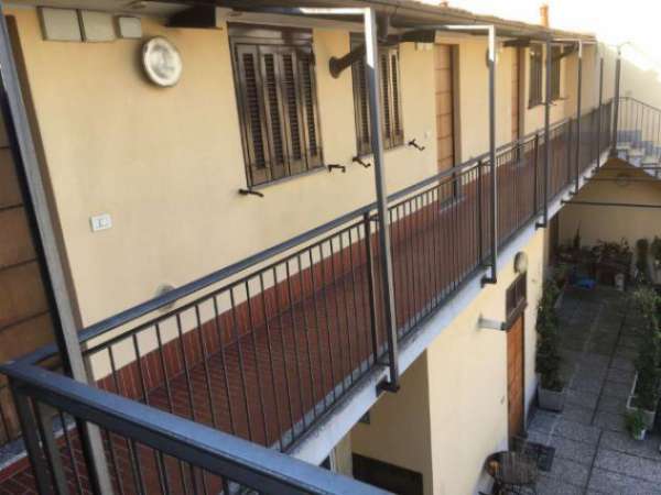 Foto Appartamento di 45 m con 2 locali in affitto a Milano