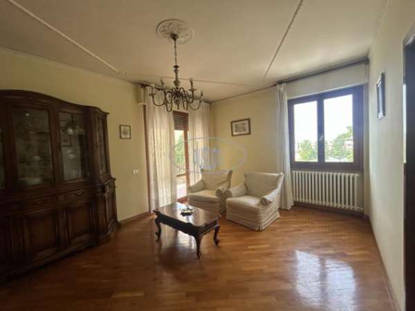 Foto APPARTAMENTO di 5 vani e di 125 mq (FIGLINE E INCISA VALDARNO) rif. AF-2354