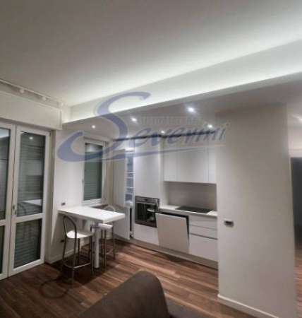Foto Appartamento di 50 m con 2 locali in affitto a Como